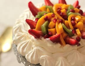 Pavlova aux fruits frais