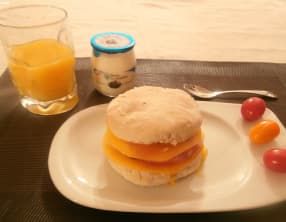 Egg muffin with bacon and cheddar