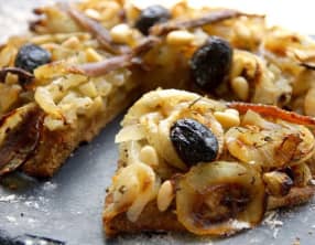 Pissaladière avec pâte à la farine d'orge