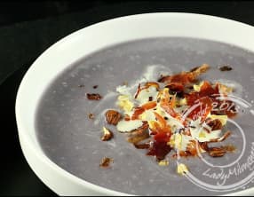 Velouté de vitelottes au bacon croustillant