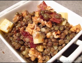 Salade de lentilles au cantal et aux noix