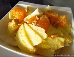 Salade d’endives aux pommes clémentines et cacahuètes