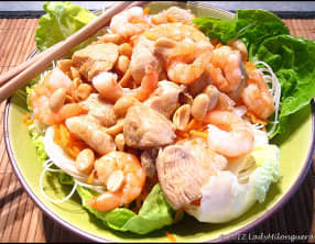 Salade façon bo bun crevettes et poulet