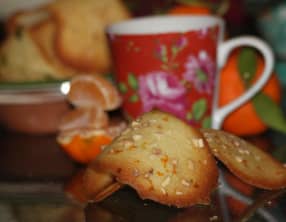 Tuiles à la fleur d'oranger et aux zestes de mandarine