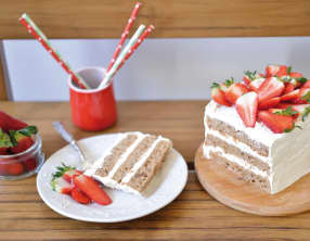 Gâteau au sirop d'érable et aux fraises