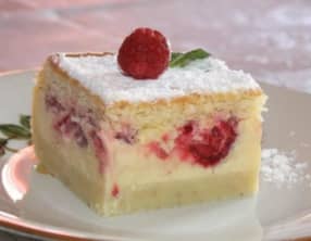 Gâteau magique à la vanille framboises