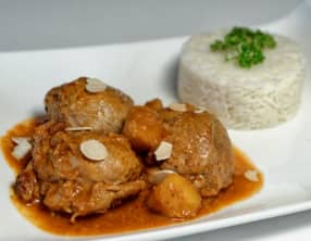 Curry de volaille, pomme, noix de coco