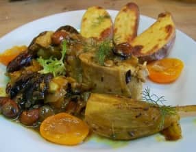 Filet mignon de veau sauce colombo aux pruneaux et aux abricots secs