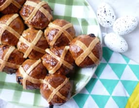 Hot cross buns