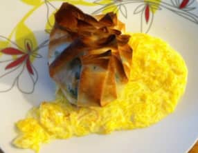 Aumônières de cabillaud aux épinards, sauce à l'orange