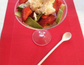 Verrines avocat, fraises, fromage frais, huile d'olive
