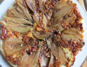 Tarte tatin aux endives, miel et bleu d’auvergne