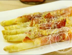 Asperges gratinées au jambon cru