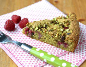 Gâteau moelleux pistache framboise