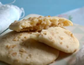 Cookies au lait de coco et pépites de chocolat blanc