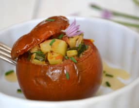 Tomates farcies végétariennes aux saveurs provençales