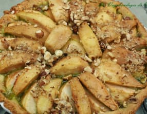 Tarte poire-pistache-noisette