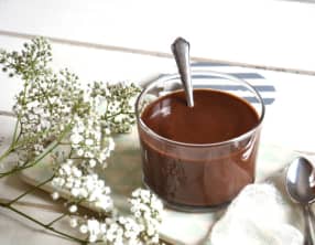 Pâte à tartiner à la poudre et au beurre de cacao cru