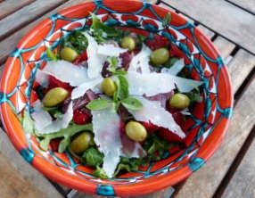 Salade italienne au jambon cru et parmesan