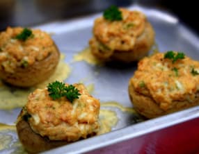 Champignons farcis au jambon et fromage