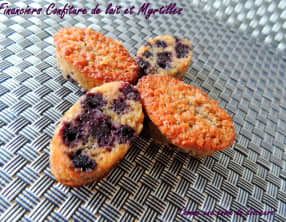 Financiers confiture de lait et myrtilles