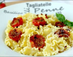 Pâtes aux tomates cerises au four comme à Brindisi
