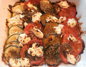 Tian de courgettes, aubergines, tomates et chèvre frais