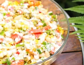 Salade au pain de maïs comme en Alabama