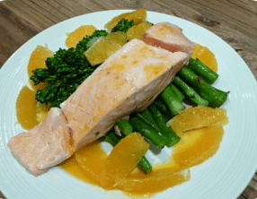 Saumon à l’orange et bébé brocolis