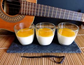 Panna cotta vanille et coulis passion