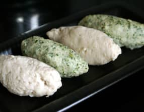 Former des quenelles à la cuiller