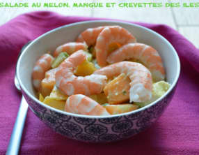 Salade au melon, mangue et crevettes des îles