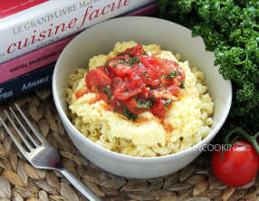 Coquillette oeuf brouillé et sauce tomate