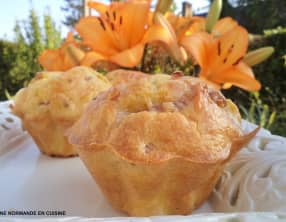 Muffins salés au bacon et vache qui rit