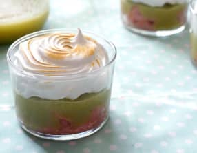 Verrine meringuée à la rhubarbe
