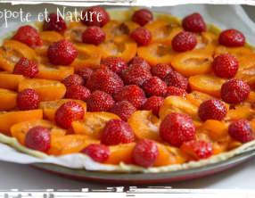 Tarte abricots fraises
