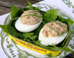 Oeufs durs farcis aux sardines