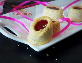 Sables aux graines de sesame et confiture