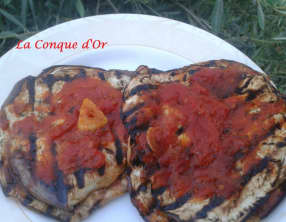 Aubergines à la pizzaïola