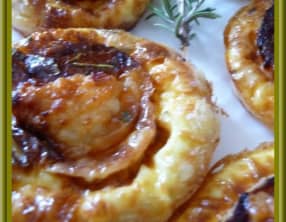 Tartelettes au chèvre, miel et romarin