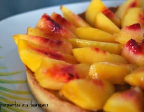 Tarte aux nectarines et à la crème d'amandes