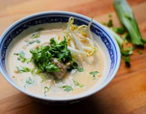 Soupe Coco Curry Poulet A La Thaïe