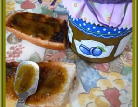 Confiture de prunes vanillées