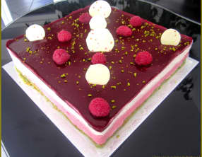 Bavarois framboise chocolat blanc pistache