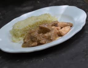 Sauté de poulet épicé au lait de coco