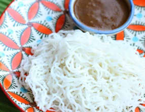 Nouilles de riz au lait de coco sucré