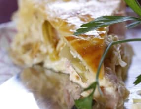 Tourte au saumon sauvage, poireaux et gingembre