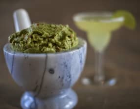 Crème d'avocat au thon, fromage crémeux, saveur citron