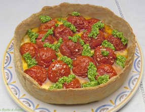 Tarte mozzarella aux tomates cerises confites et pesto de roquette