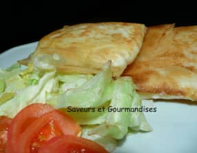 Brick à la purée et aux oeufs.